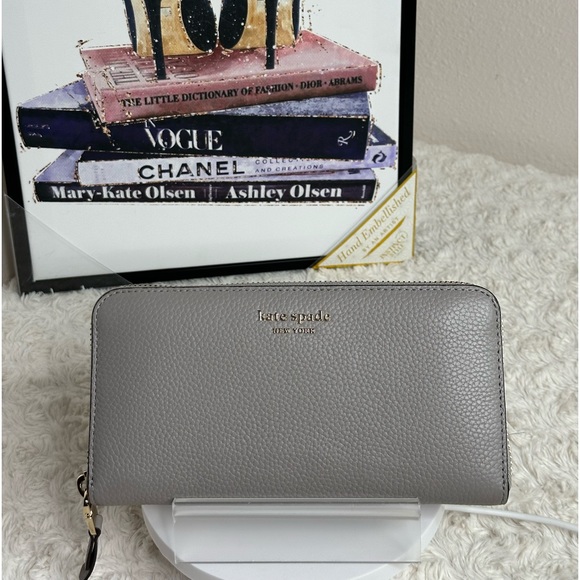 Kate spade New York zip around wallet pebbled leather - Picture 1 of 7